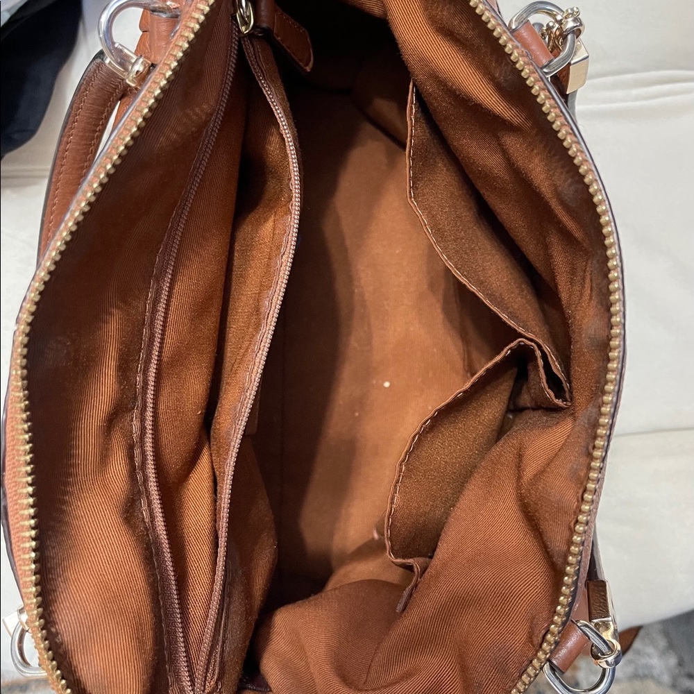 Coach purse - Picture 4 of 6